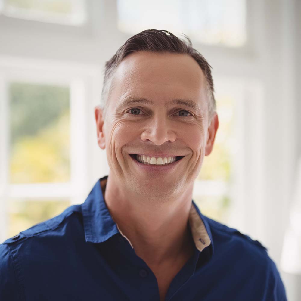 portrait-of-happy-man-NPT9MWW.jpeg digit-gen